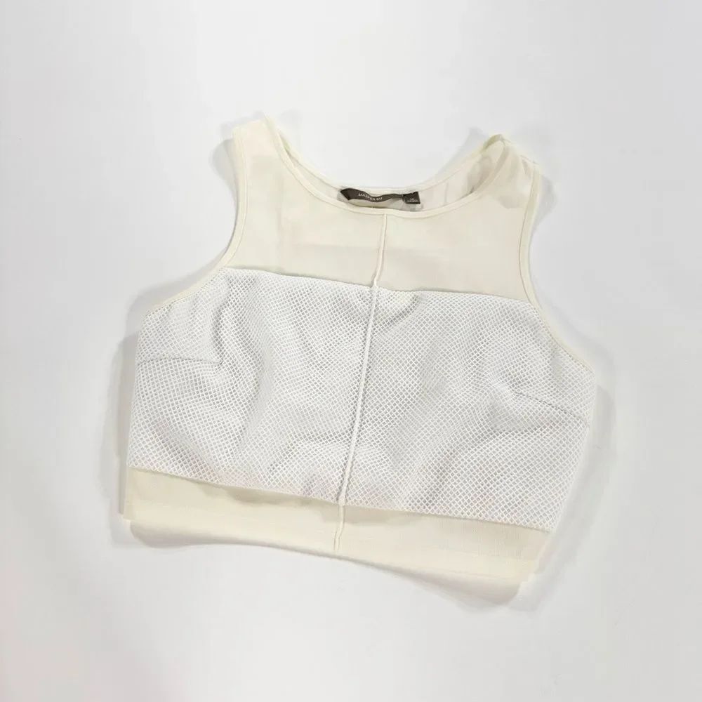 Masfer Su structural mesh crop top 38